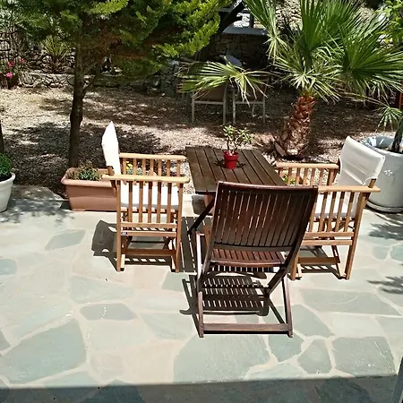 Otel Sourmeli Garden *